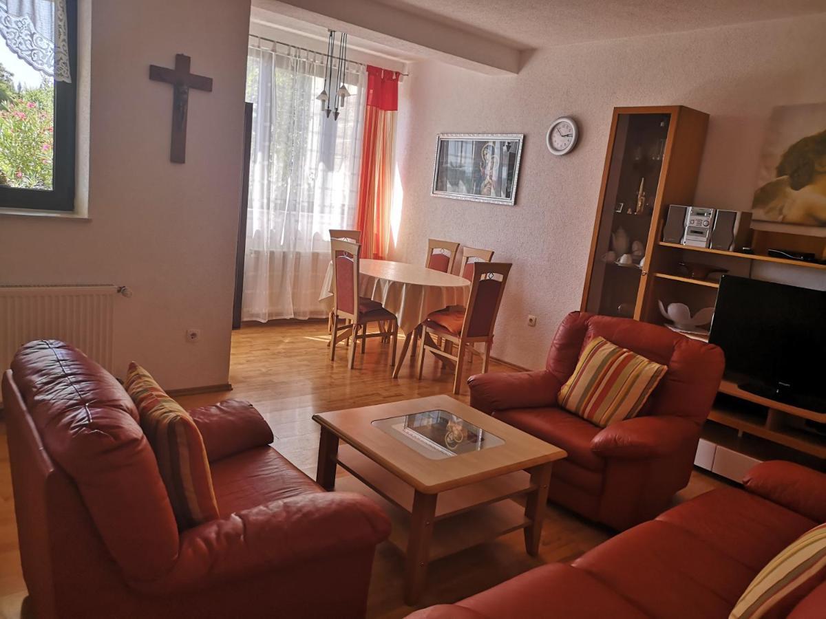 Apartments Galic Omiš Eksteriør billede