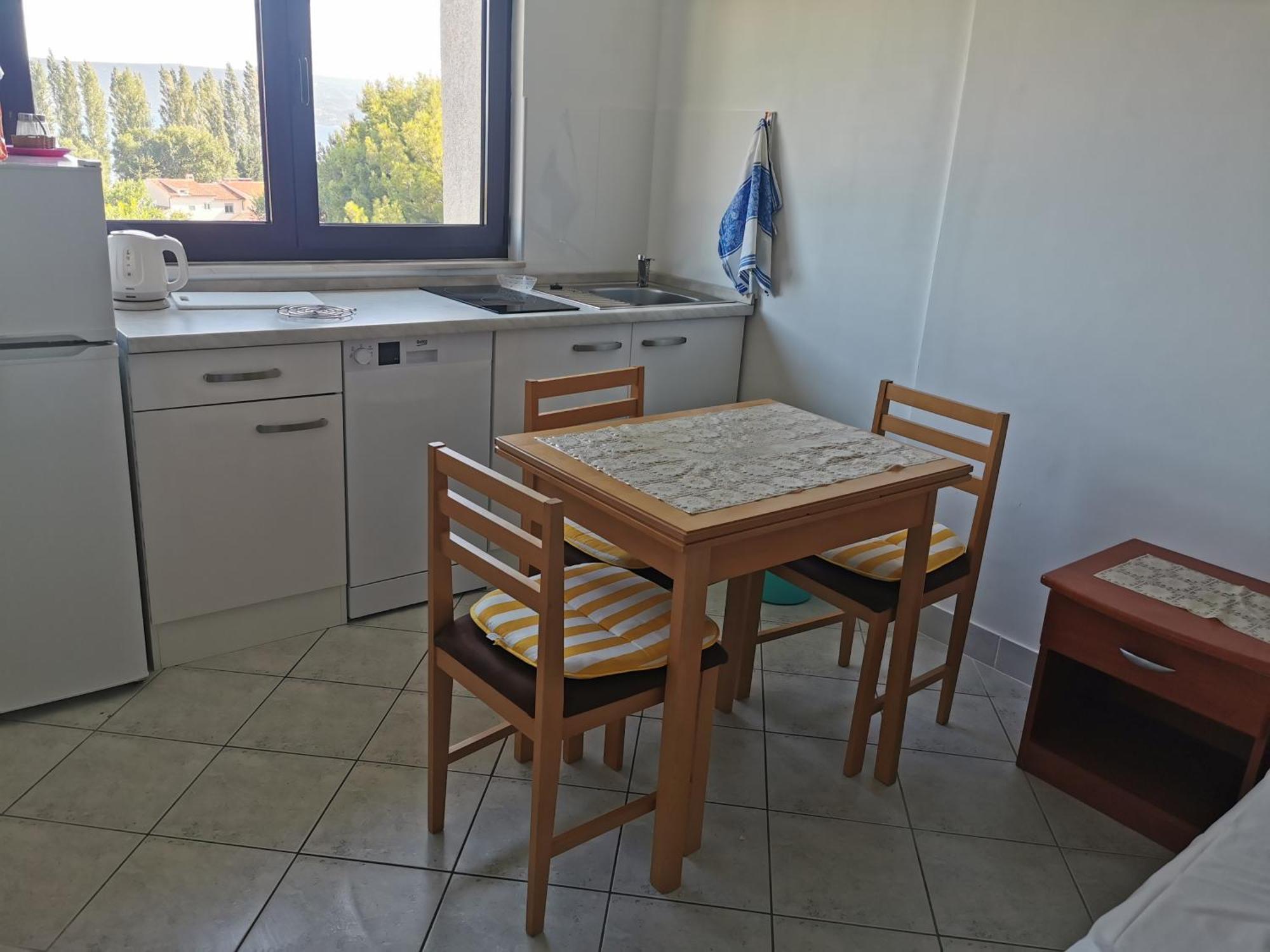 Apartments Galic Omiš Eksteriør billede