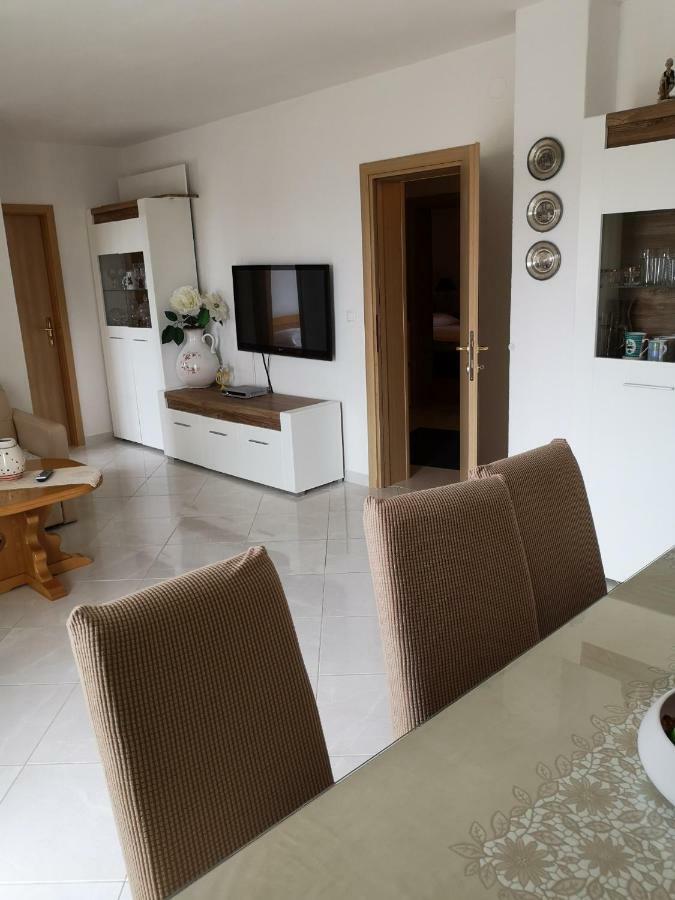 Apartments Galic Omiš Eksteriør billede