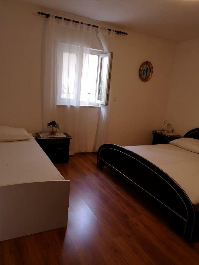 Apartments Galic Omiš Eksteriør billede